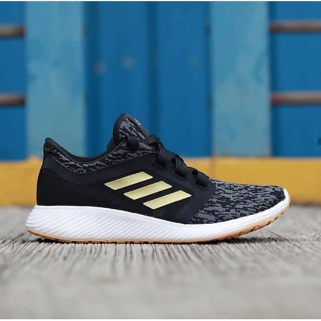 Original BNWB Sepatu Running Adidas Edgelux Black Gold