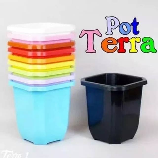 Pot bunga terra kotak warna warni 16,5cm TERA