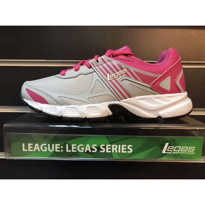 Iron LA W | 261 | Legas | Sepatu Running Wanita