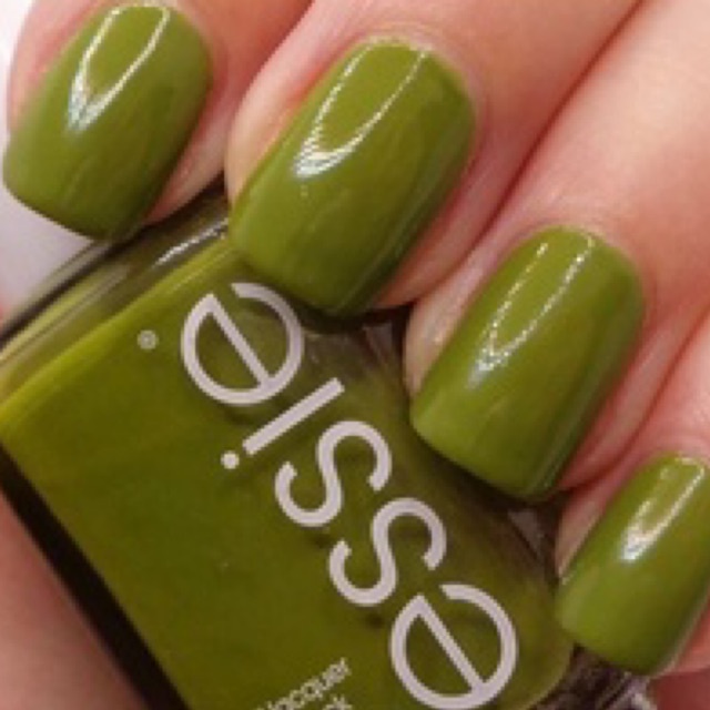 Essie ' Willow in the Wind ' non gel