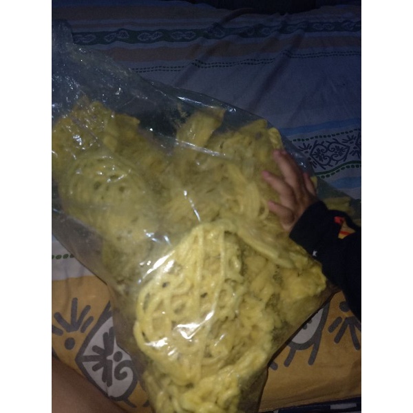 

krupuk kuning