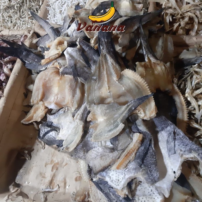 

VANANA Ikan Asin Gabus 1/4(250g)