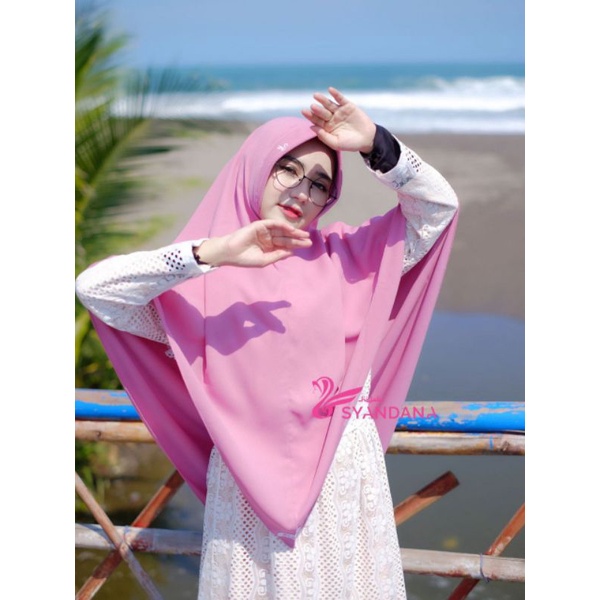 Lisya size M by Hijab Syandana/Khimar syar'i/jilbab syar'i/hijab terbaru