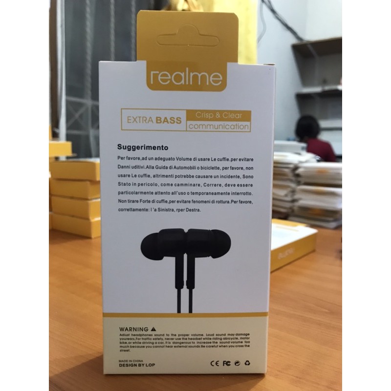 Realme QP-038 Headset Magnetic Bass Earphone Murah