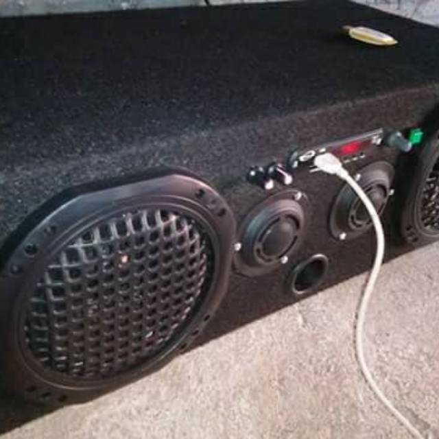Speaker Aktif Mobil 12V Bluetooth USB MMC Radio AUX