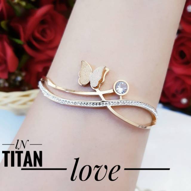 Titanium gelang 1218i