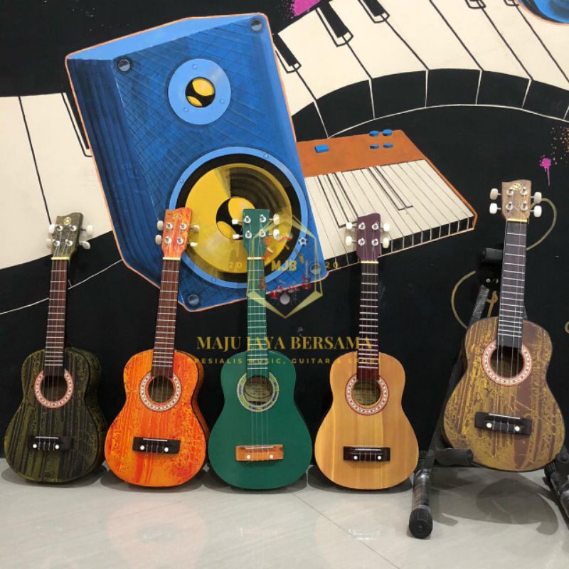 UKULELE KENTRUNG ABSTRAK SENAR 3 SENAR 4