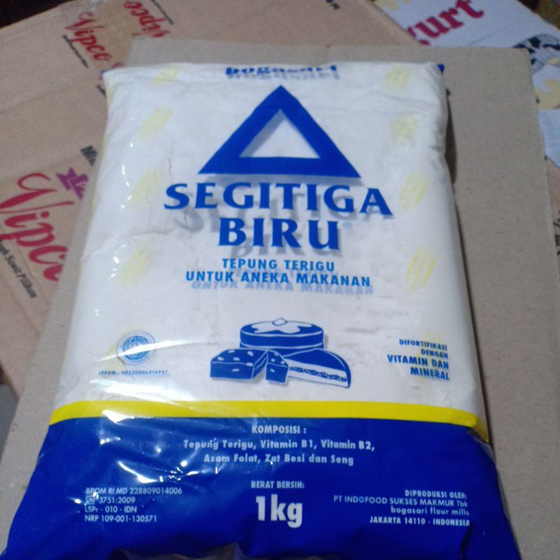 

segitiga biru 1 kg