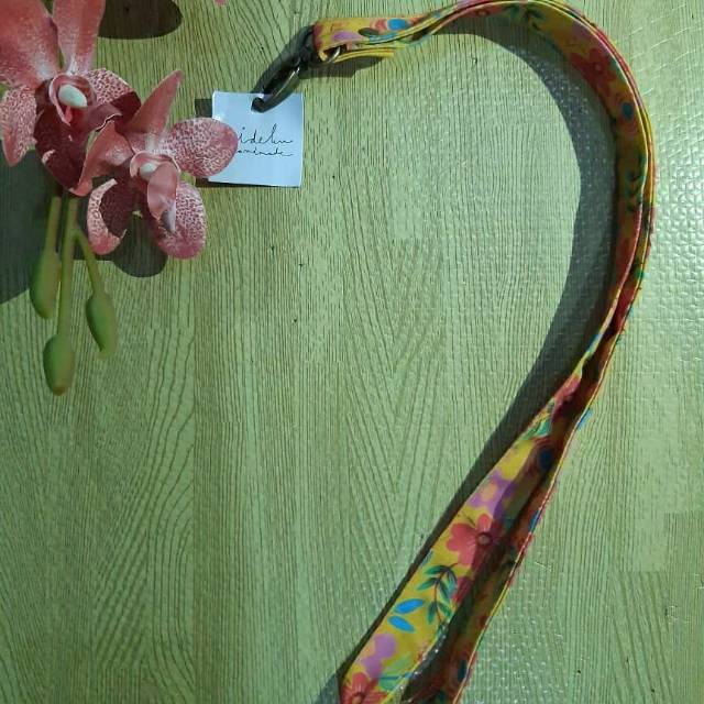 

Lanyard ideku handmade ( kimkeen.store / tj.pasya)