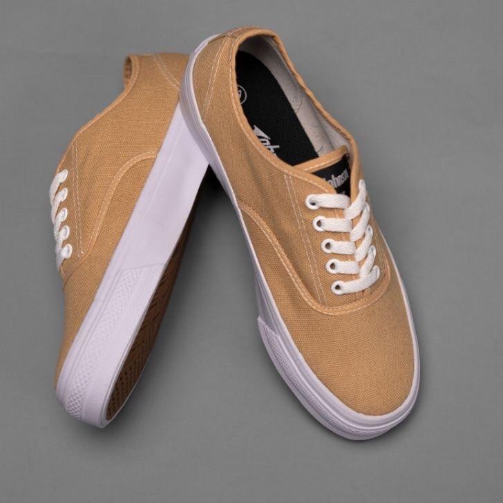 Harga TERMURAAH.. JOHNSON ASTRO LOW CUT FULL BLACK ORIGINAL100% - Jhonson - jonson / Sepatu Sekolah