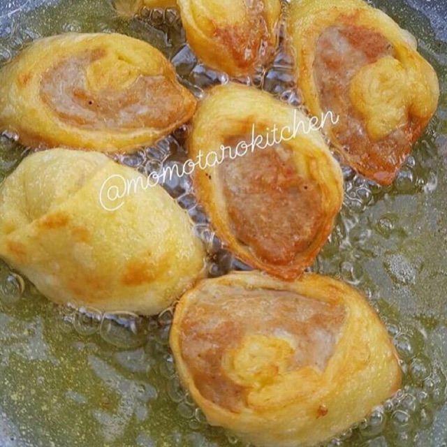 

Egg Chicken Roll