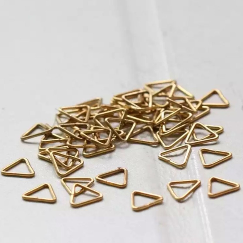 Ring Segitiga Triangle Jump Ring 1cm Gold isi 5 Gross