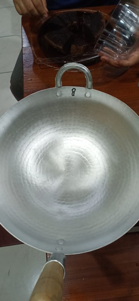 Original Wajan Nasi Goreng Gagang Kayu Diameter 35cm Asli Kab. Garut Tebal Anti Penyok & Lengket.