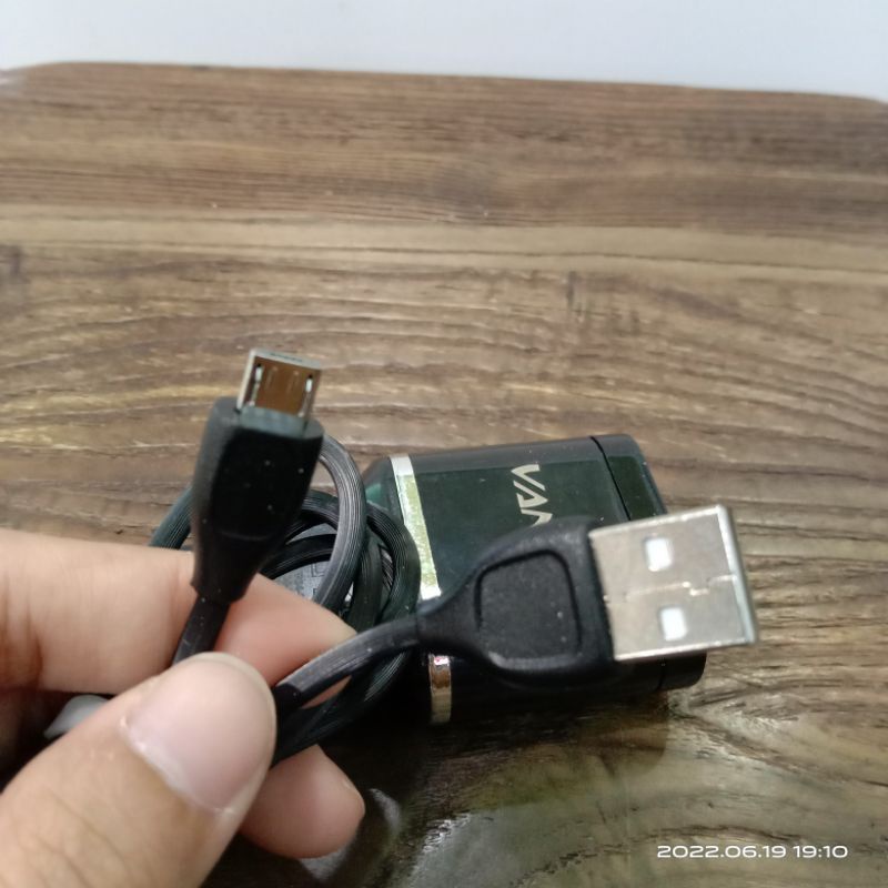 CHARGER VANVO 2 USB 2.4A