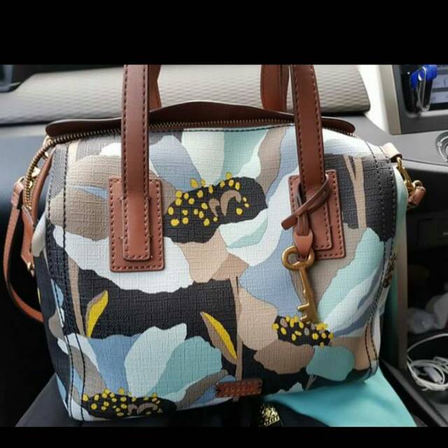 Tas Fossil Emma DarkFlowers preloved(2nd) Very Good Condition(VGC). Ori no Fake/KW