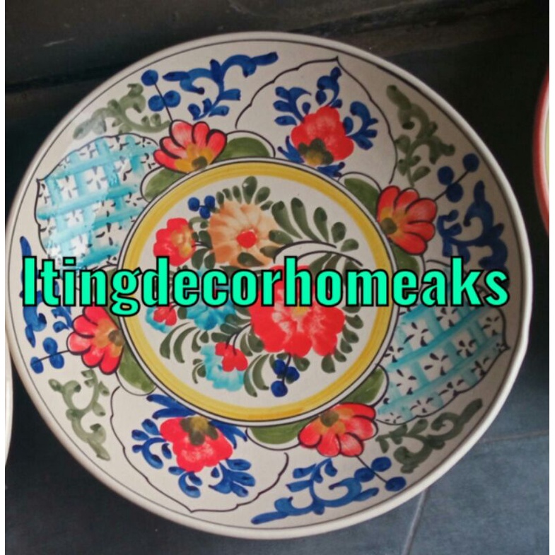 Piring Hias Gantung