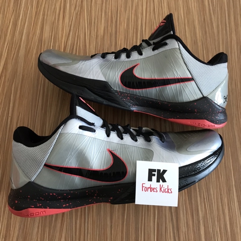 KOBE 5 WOLF GREY || usa blackout black white chaos big stage bruce lee