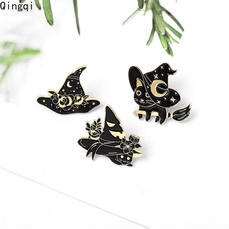 Bros Pin Enamel Desain Kucing Penyihir Warna Hitam Gaya Gothic Untuk Kerah Pakaian