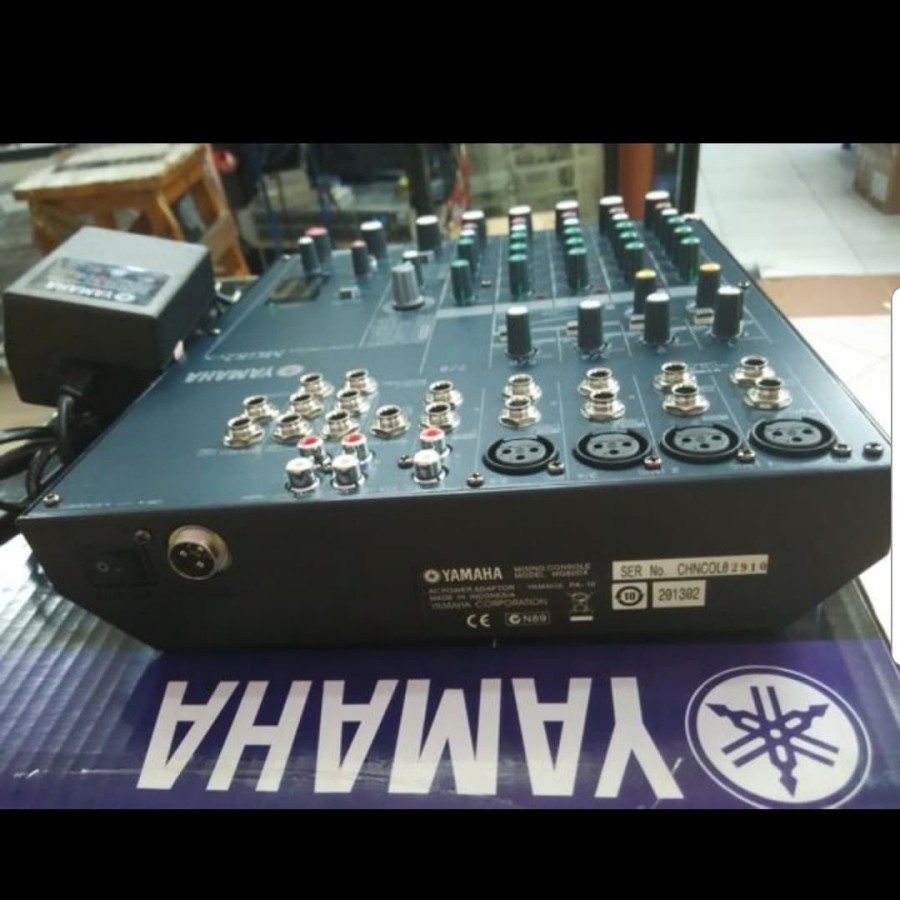 AUDIO MIXER YAMAHA MG 82CX/MG82 CX/MG 82 CX ( 8 CHANNEL )