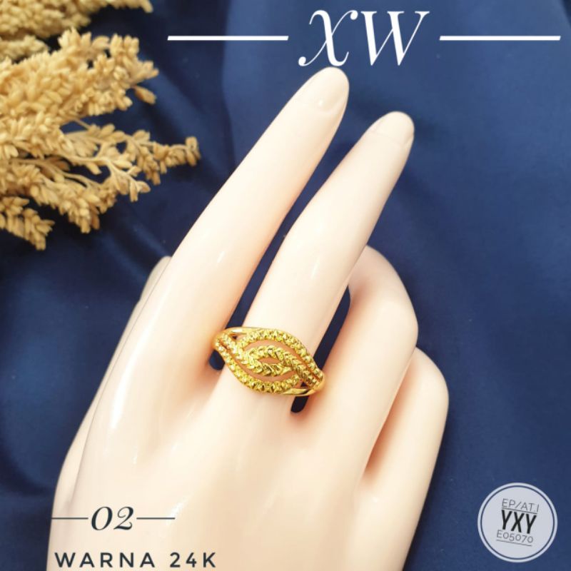 Cincin Yaxiya warna Gold 24k C03070