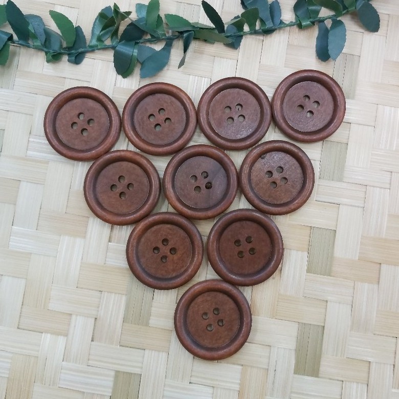 Kancing Kayu Coklat Besar | 4 Lubang - diameter 3cm