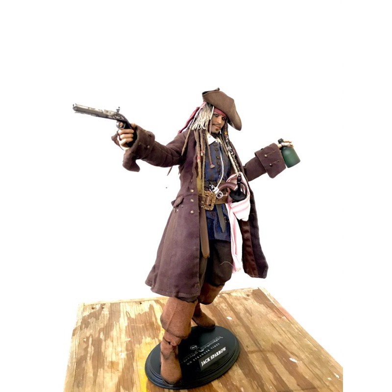 hot toys jack sparrow (murah)