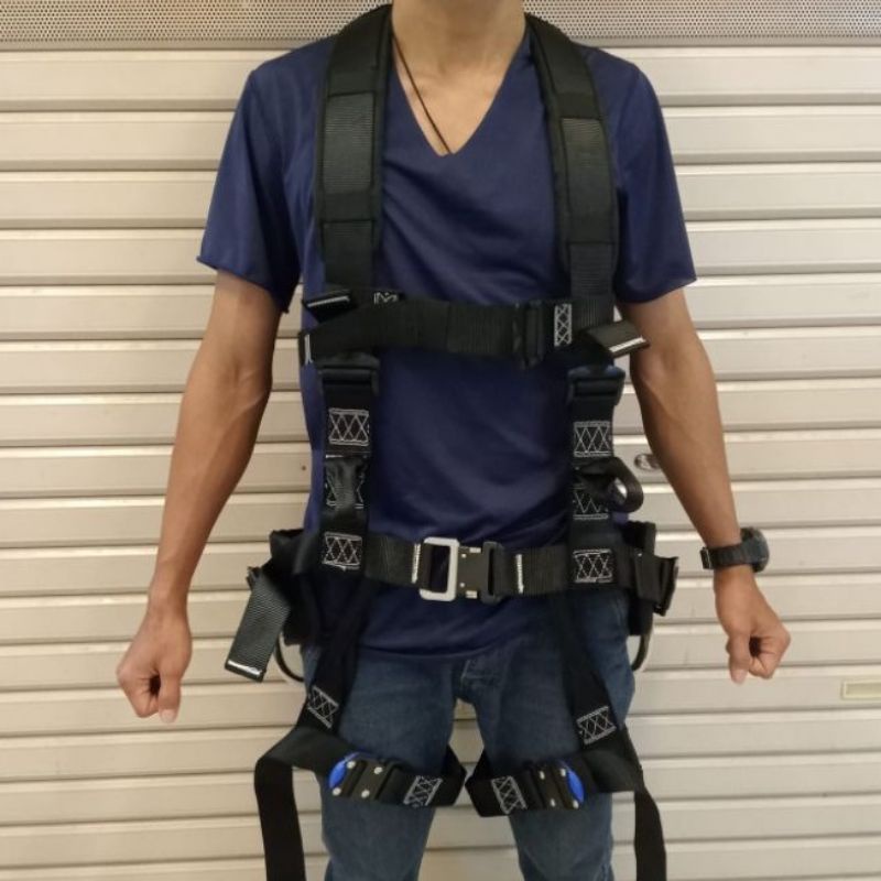 FULL BODY HARNESS ADELA HKW 4502/body Harness original murah