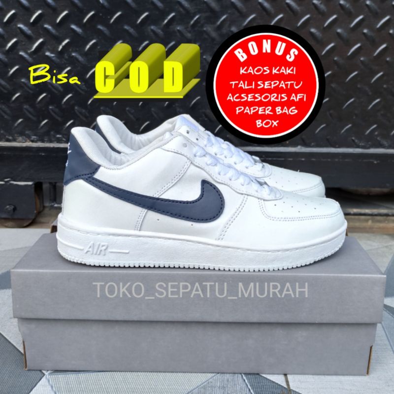 Sepatu sneakers pria sepatu santai jalan cowok dan wanita sepatu kombinasi putih navy