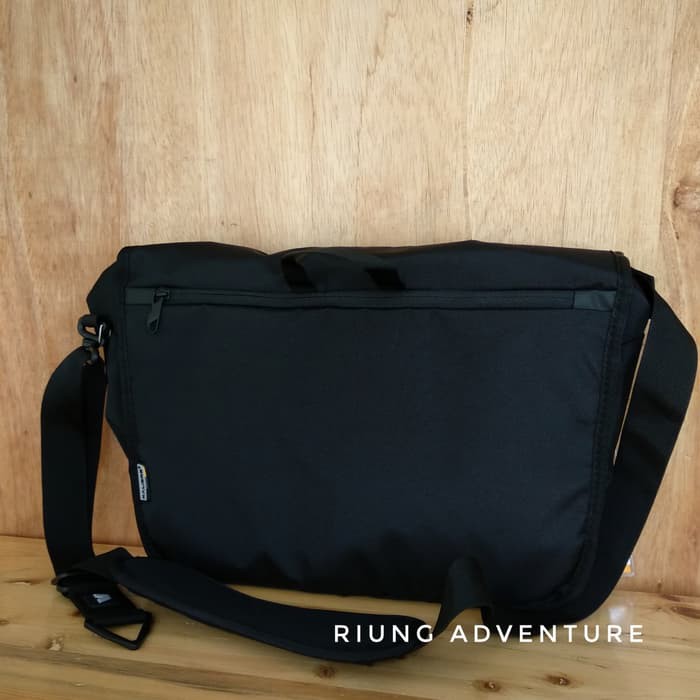 Tas Selempang Laptop 13 Inch Kalibre Daywalker 03 920867 000 Original