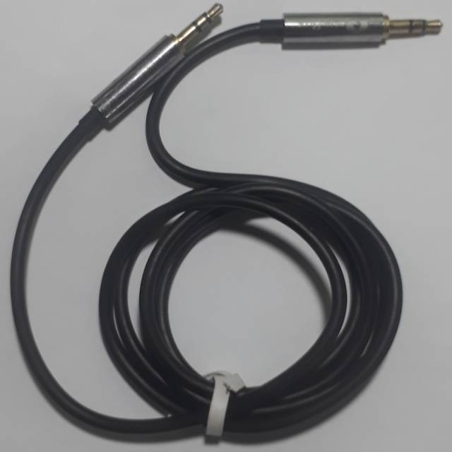 Kabel audio jack 3.5 kabel penghubung hp ke speaker /headphone