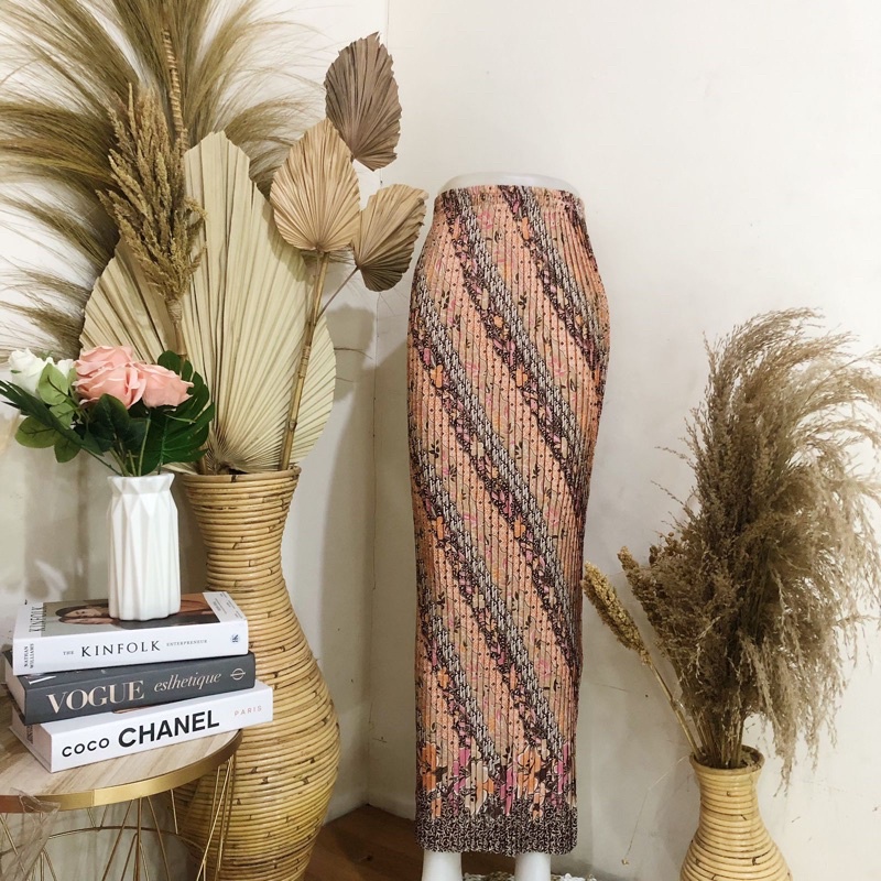 ROK BATIK PLISKET-Lereng Bunga Salem