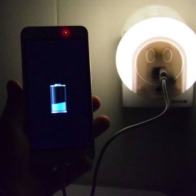 Lampu Tidur LED Sensor Cahaya dengan 2 Port USB