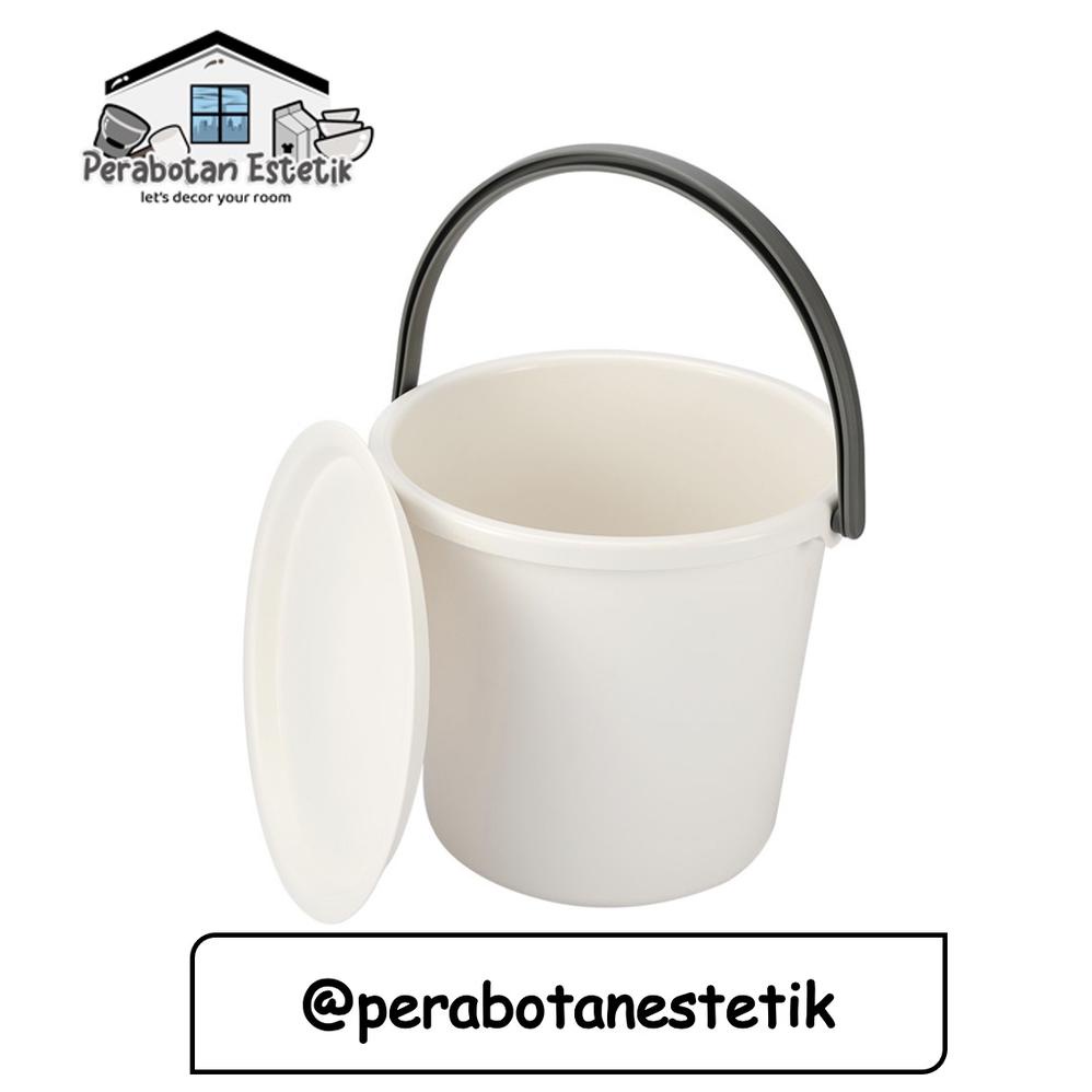 EMBER IUIGA / EMBER PUTIH IUIGA / EMBER PUTIH / EMBER ESTETIK / EMBER PUTIH MINIMALIS MONOKROM AESTH