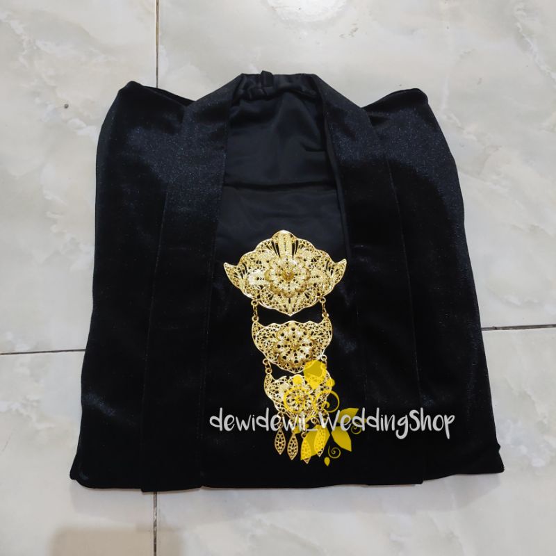 Baju Prewedding Adat Jawa - Nuansa Hitam Putih