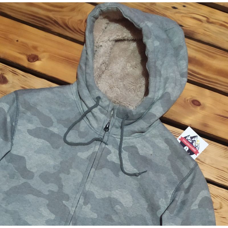 HOODIE UNIQLO CAMO SHERPA