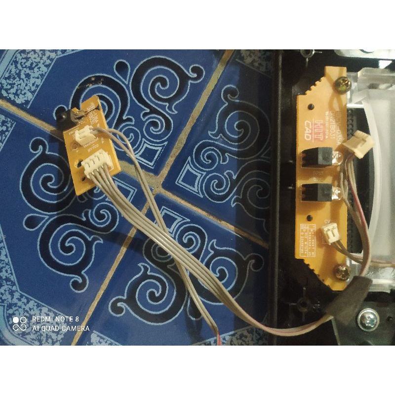 Sensor remot + lampu sensor LED Polytron PLD 22D9500