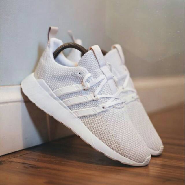 Adidas Questar Flow White