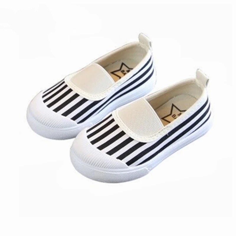 Dinda Sepatu Wanita Slip On Anak - Anak Unisex Erina warna hitam ukuran 31-35