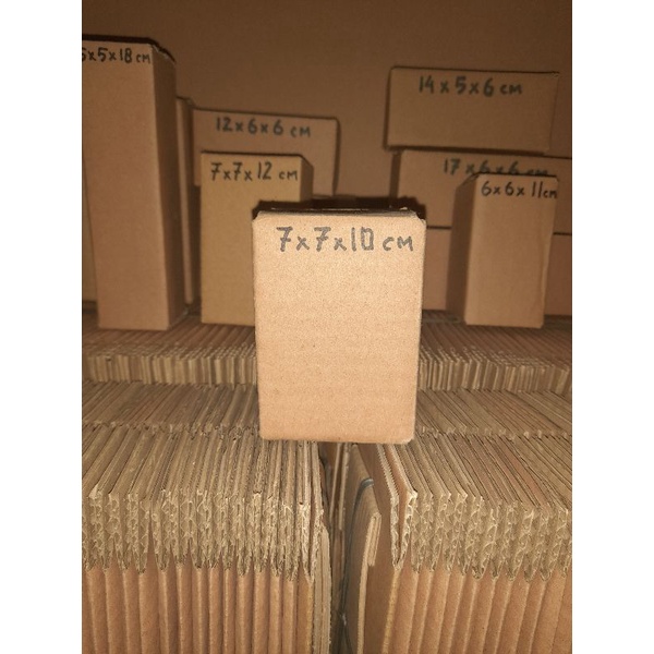 

Kardus 7x7x10 cm baru polos luar dalam