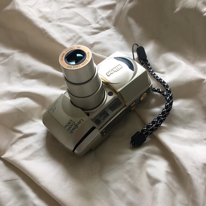 kamera analog 35mm NIKON LITE TOUCH ZOOM 130ed QD