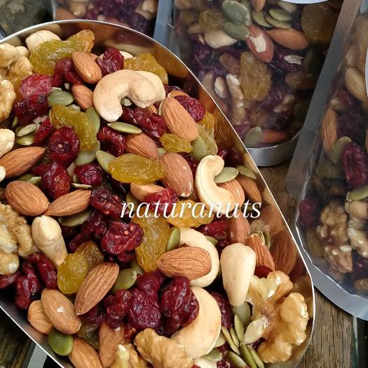 

Cuci Gudang Awal Tahun BEST SELLER!! Lebih Hemat-2pak TRAIL MIX- PREMIUM DELIGHTS @350gr. Promo Awal
