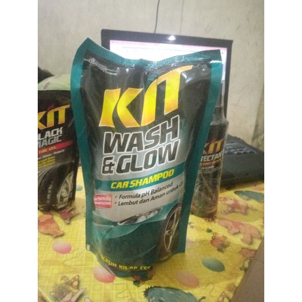 KIT sampo mobil wash & glow