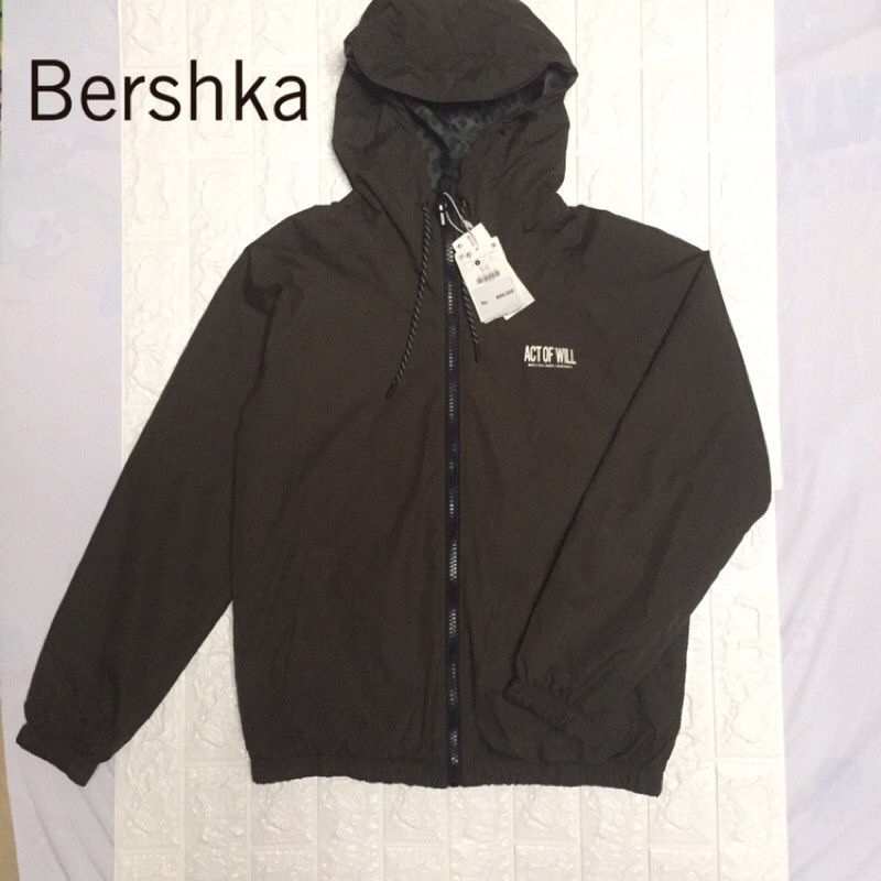 Jacket Parasut Army Bershka Man