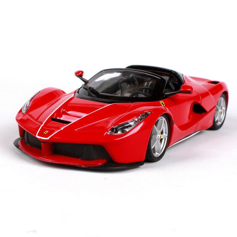 Bburago Miniatur  Diecast Mobil Ferrari Bahan Alloy Skala 1 