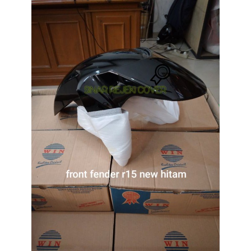 Slebor spakbor sepakbor depan / front fender R15 v3 hitam merk win