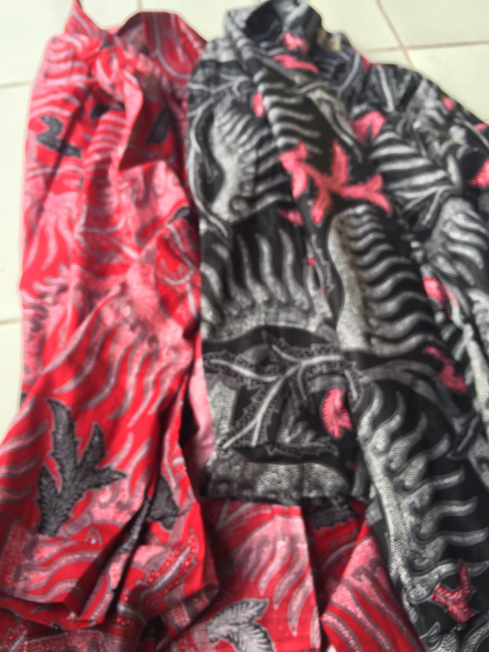 Atasan Batik Wanita Motif Kembang Langit Lengan Panjang