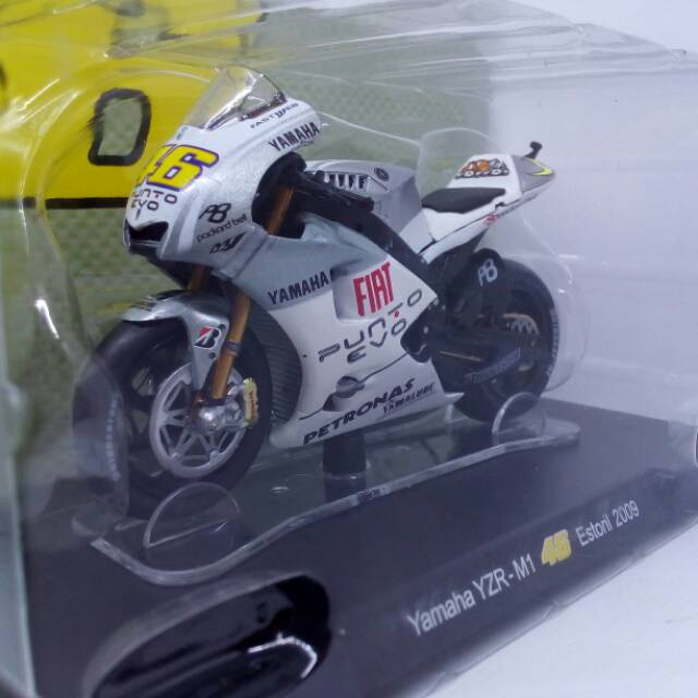 Diecast Leo Models Miniatur Motogp Yamaha YZR-M1 Valentino Rossi Estoril 2009
