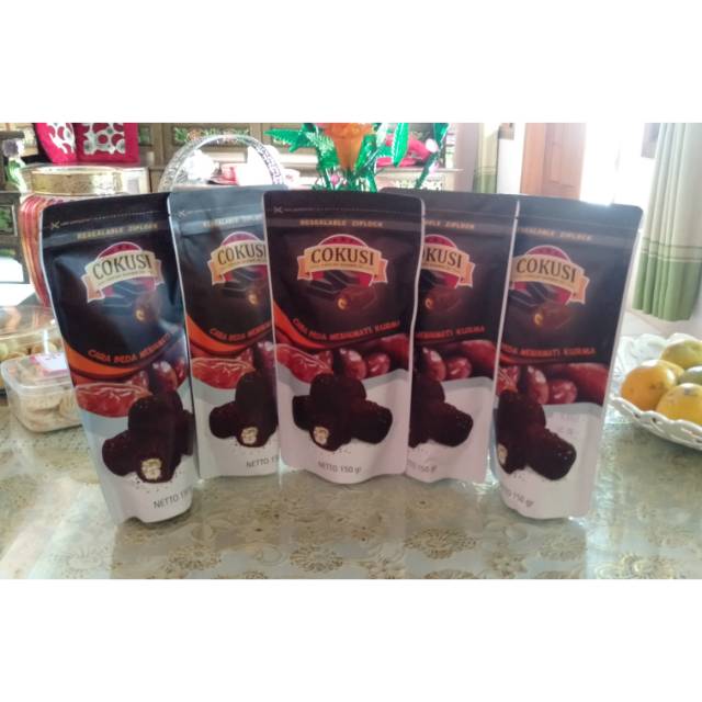 

COKUSI (Coklat Kurma Isi)