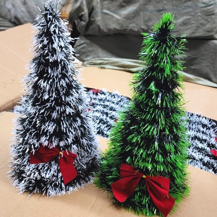 Tinsel Pohon Natal Mini 25 cm Dekorasi Christmas Tree Hiasan Minimalis GROSIR