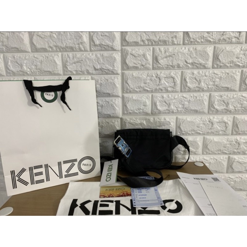 Slingbag Pria Knz Eye Buckle Crossbody Bag
